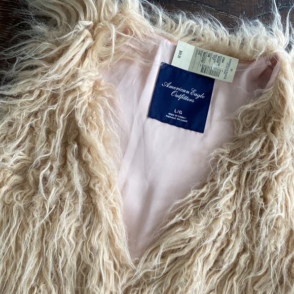 American Eagle Vest - Picture 2 of 5